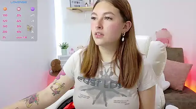 Snapshot of aaaaamy_1 chatting on 03-09-25, 10:19 aaaaamy 1 online show from 03-09-25, 10:19