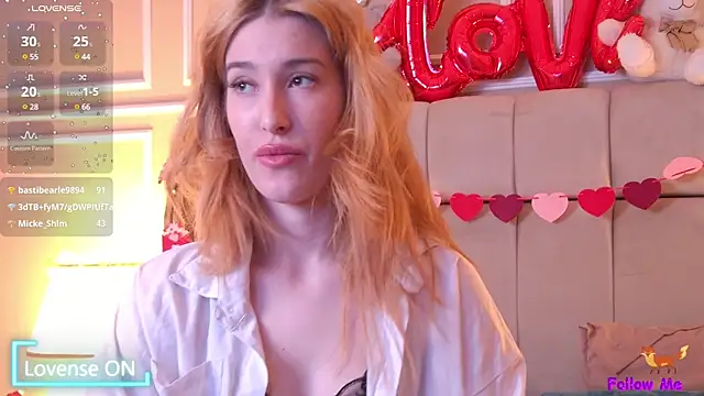 Snapshot of SerenaBennet chatting on 02-19-25, 11:36 SerenaBennet online show from 02-19-25, 11:36