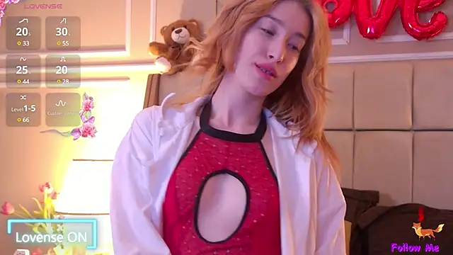 Snapshot of SerenaBennet chatting on 03-07-25, 09:29 SerenaBennet online show from 03-07-25, 09:29