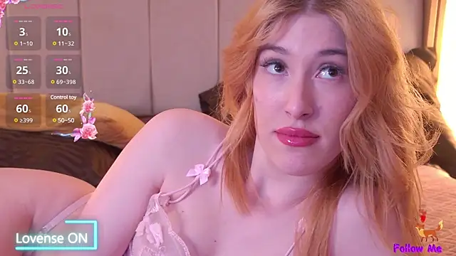 Snapshot of SerenaBennet chatting on 03-18-25, 08:48 SerenaBennet online show from 03-18-25, 08:48