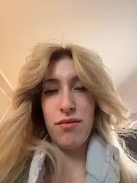 Snapshot of SerenaBennet chatting on 11-30-25, 11:25 SerenaBennet online show from 11-30-25, 11:25