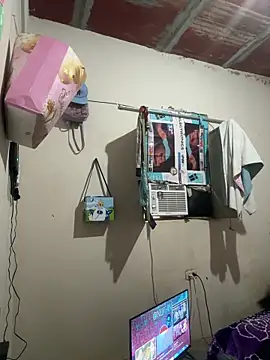 Snapshot of Ceninth chatting on 12-18-25, 04:13 Ceninth online show from 12-18-25, 04:13