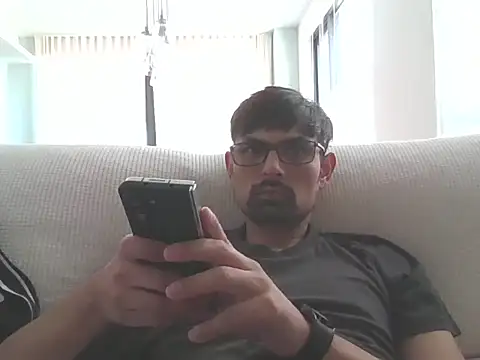 Snapshot of spence204011 chatting on 01-05-25, 08:10 spence204011 online show from 01-05-25, 08:10