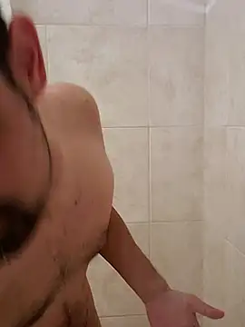 Snapshot of spence204011 chatting on 10-09-25, 01:20 spence204011 online show from 10-09-25, 01:20