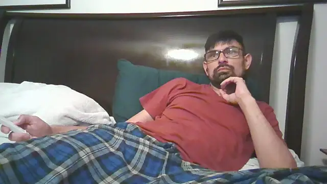 Snapshot of spence204011 chatting on 03-14-26, 02:50 spence204011 online show from 03-14-26, 02:50