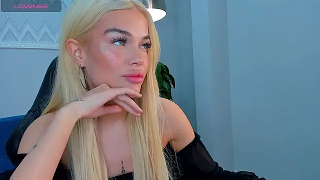 Snapshot of Angel_Sapphire_ chatting on 03-02-25, 03:37 Angel Sapphire online show from 03-02-25, 03:37