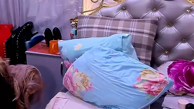 Hornystepmom29 online show from 10-08-25, 04:10