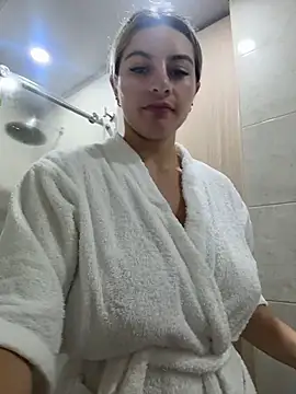 AtheneaRossi online show from 04-28-26, 03:39