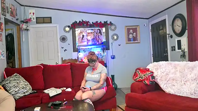 Snapshot of Lisalovely6981 chatting on 02-02-26, 09:13 Lisalovely6981 online show from 02-02-26, 09:13