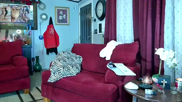 Snapshot of Lisalovely6981 chatting on 02-05-26, 08:30 Lisalovely6981 online show from 02-05-26, 08:30