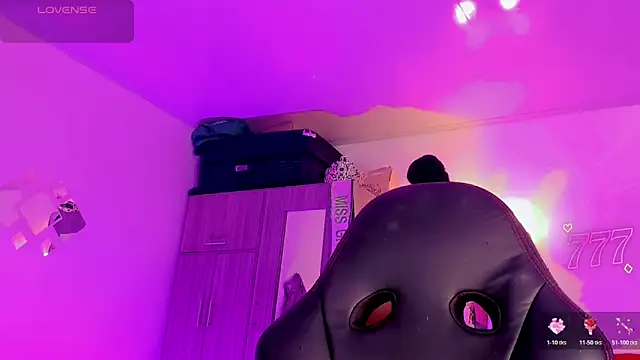naomy  xx online show from 06-12-26, 02:21