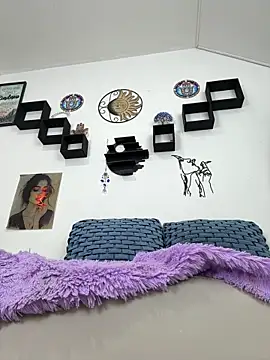 Snapshot of jamilaross chatting on 10-13-25, 09:15 jamilaross online show from 10-13-25, 09:15