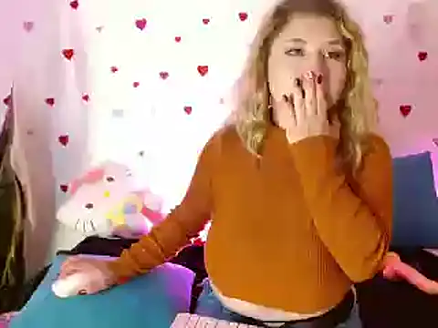 Snapshot of kittycatw chatting on 02-06-25, 04:58 kittycatw online show from 02-06-25, 04:58