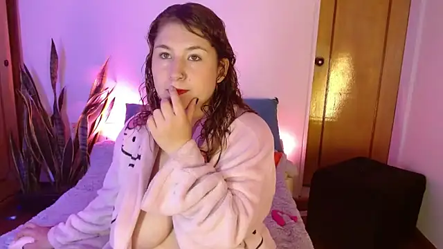 Snapshot of kittycatw chatting on 09-25-25, 06:06 kittycatw online show from 09-25-25, 06:06