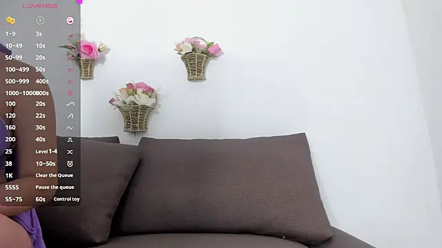 Ahlam   online show from 11-06-25, 07:48