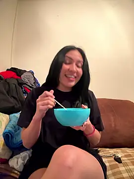 Snapshot of LunaAurora3 chatting on 01-14-26, 03:23 LunaAurora3 online show from 01-14-26, 03:23