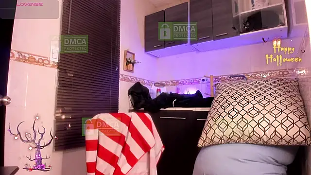 Jhonny-Blake online show from 10-14-25, 09:04