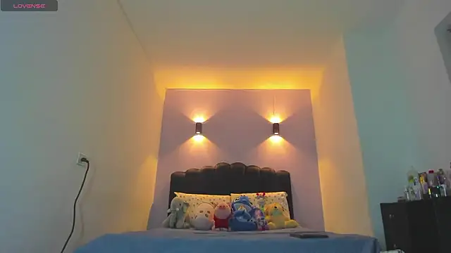 Sofia Clauss  online show from 03-17-26, 03:55