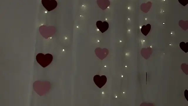 Snapshot of gabriela_duarte1 chatting on 02-15-25, 03:42 gabriela duarte1 online show from 02-15-25, 03:42