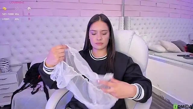 Snapshot of Yaaky_ chatting on 01-12-25, 05:56 Yaaky online show from 01-12-25, 05:56