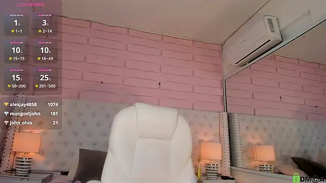 Snapshot of Yaaky_ chatting on 02-24-25, 08:47 Yaaky online show from 02-24-25, 08:47