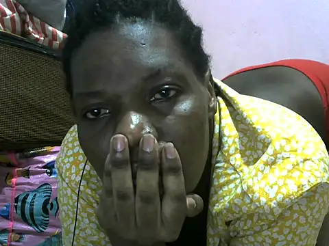 Snapshot of Bitty_baby chatting on 12-04-24, 03:37 Bitty baby online show from 12-04-24, 03:37