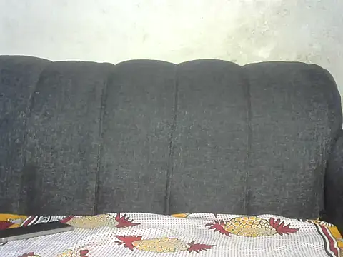 Snapshot of Bitty_baby chatting on 03-07-26, 05:37 Bitty baby online show from 03-07-26, 05:37