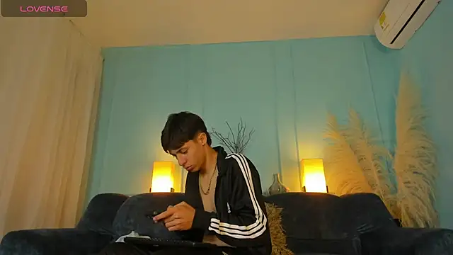 AlessandroDybala online show from 01-23-25, 12:19