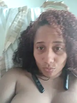 Snapshot of zandra_kiman chatting on 02-22-25, 08:31 zandra kiman online show from 02-22-25, 08:31