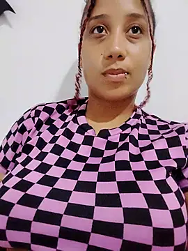 Snapshot of zandra_kiman chatting on 11-16-25, 02:39 zandra kiman online show from 11-16-25, 02:39