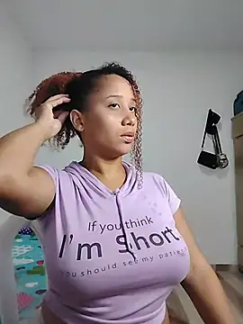 Snapshot of zandra_kiman chatting on 01-06-26, 07:45 zandra kiman online show from 01-06-26, 07:45