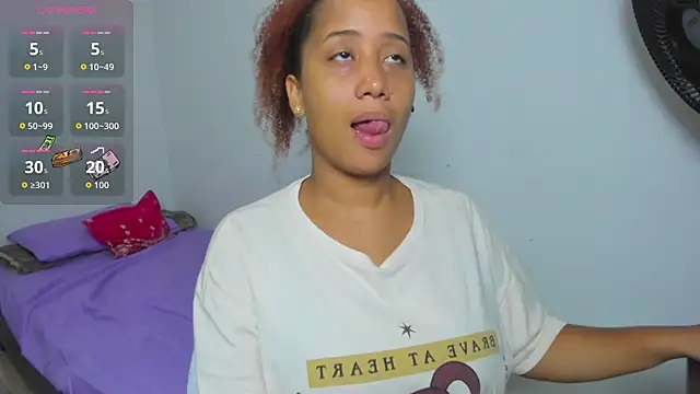 Snapshot of zandra_kiman chatting on 01-12-26, 08:08 zandra kiman online show from 01-12-26, 08:08