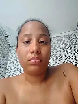 Snapshot of zandra_kiman chatting on 01-18-26, 09:07 zandra kiman online show from 01-18-26, 09:07