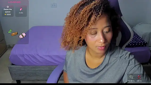 Snapshot of zandra_kiman chatting on 03-31-26, 12:23 zandra kiman online show from 03-31-26, 12:23