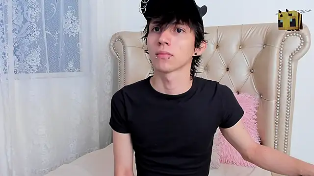 Snapshot of JeanRam18 chatting on 03-13-25, 12:56 JeanRam18 online show from 03-13-25, 12:56