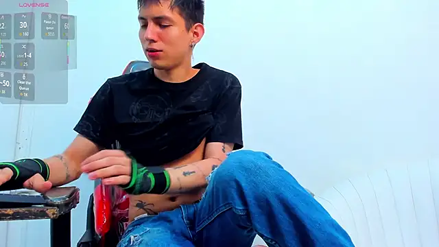 Snapshot of JeanRam18 chatting on 01-06-26, 11:58 JeanRam18 online show from 01-06-26, 11:58