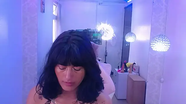 candy lux  online show from 01-13-25, 08:04