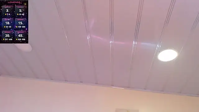 candy lux  online show from 05-21-26, 01:07