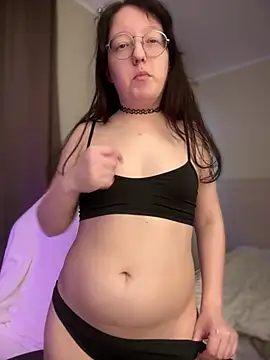 Snapshot of emigooflordXD chatting on 12-18-24, 09:36 emigooflordXD online show from 12-18-24, 09:36