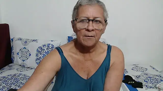 candy mature  online show from 04-22-26, 10:00