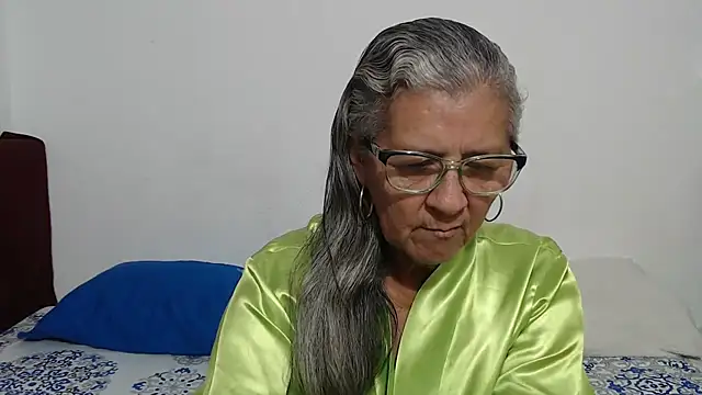 candy mature  online show from 04-23-26, 09:39