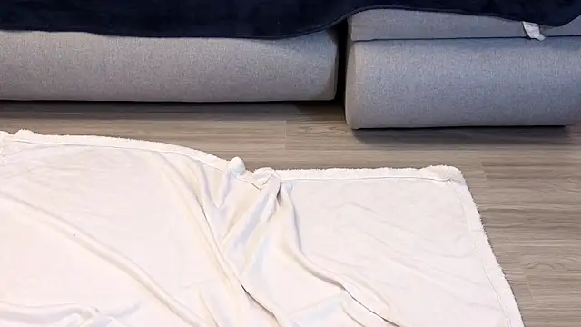 Snapshot of RebecaMur chatting on 03-11-26, 06:36 RebecaMur online show from 03-11-26, 06:36