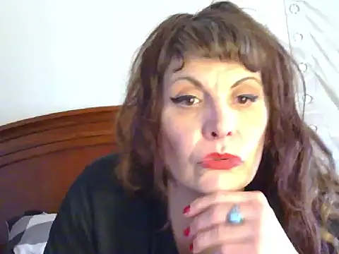 Snapshot of HeyyImHarlowe chatting on 12-21-24, 02:26 HeyyImHarlowe online show from 12-21-24, 02:26