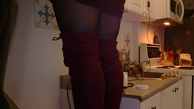 Snapshot of HeyyImHarlowe chatting on 03-02-25, 06:48 HeyyImHarlowe online show from 03-02-25, 06:48