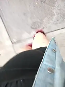 Snapshot of HeyyImHarlowe chatting on 10-23-25, 07:45 HeyyImHarlowe online show from 10-23-25, 07:45