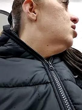 AvaLloyd online show from 02-15-25, 09:05