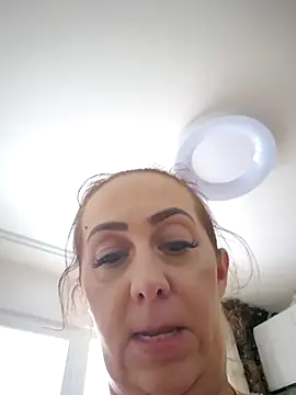 AvaLloyd online show from 02-17-25, 12:05