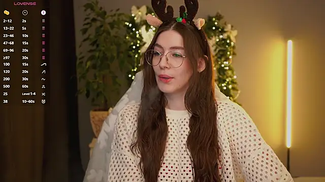 Snapshot of Ester_Hill chatting on 12-22-25, 01:57 Ester Hill online show from 12-22-25, 01:57