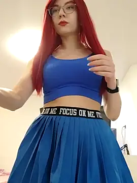 Snapshot of ElliMoor chatting on 03-13-25, 10:36 ElliMoor online show from 03-13-25, 10:36