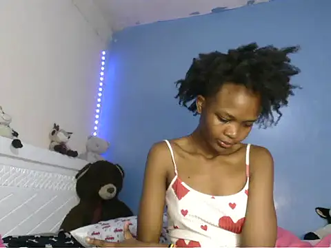 Snapshot of cyberbunnie chatting on 02-12-26, 06:36 cyberbunnie online show from 02-12-26, 06:36